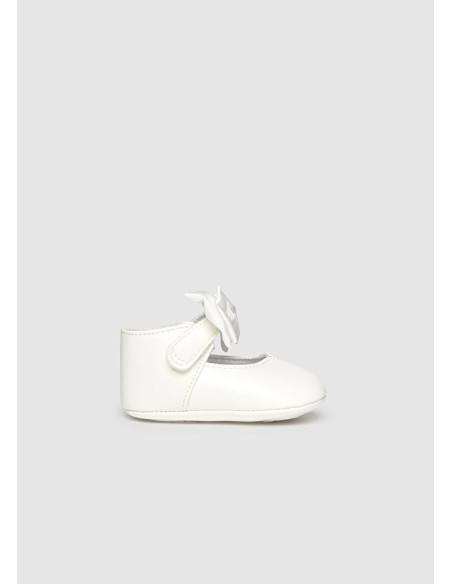 Pantofi cu fundita nou-nascut