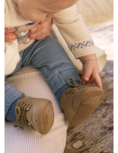 Pantofi cu sireturi nou-nascut